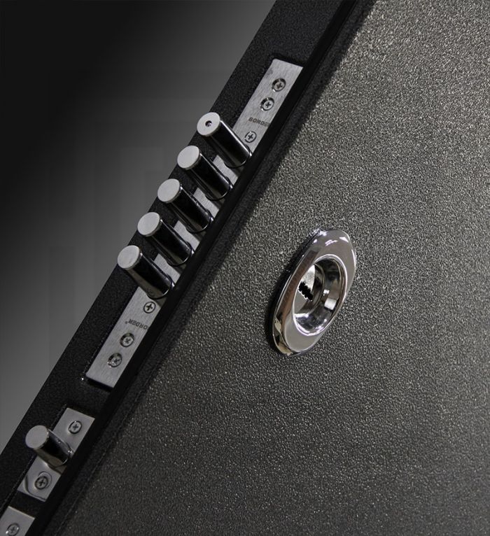 Входная дверь Лабиринт SILVER 24 - Графит софт