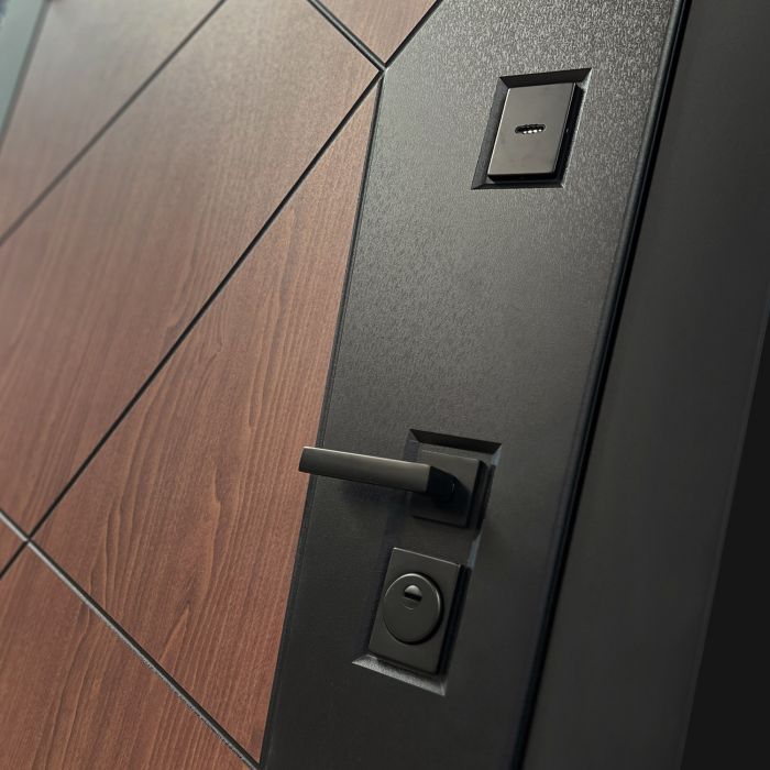 Входная дверь Бункер BN-14 ФЛЗ-618 Белый софт