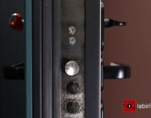 Обзор входных дверей Labirint линейки Лабиринт Issida
